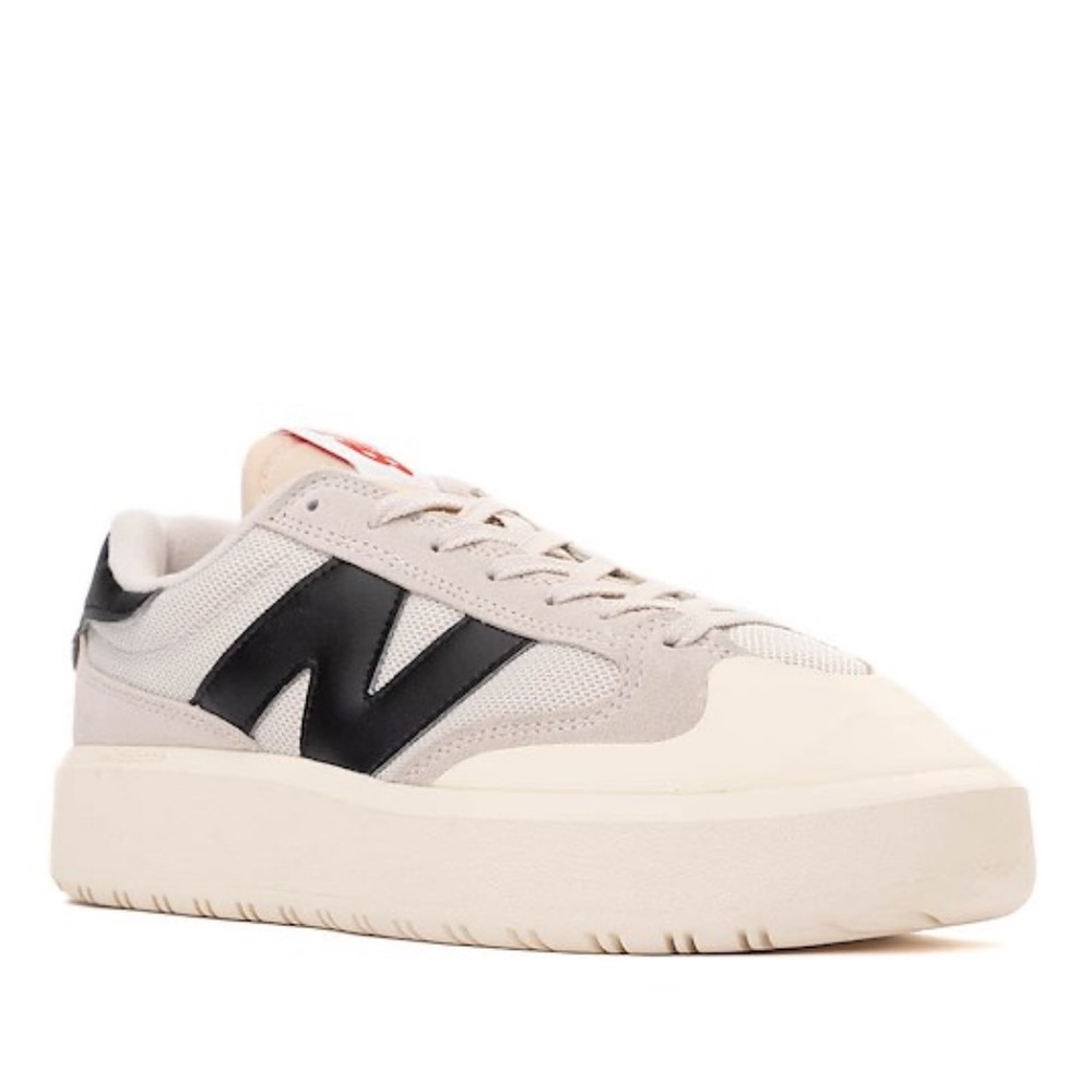 NWT unisex New Balance CT302 Athletic Shoe Moonbeam